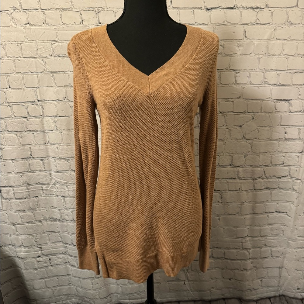 Women’s tan long sleeve/sweater